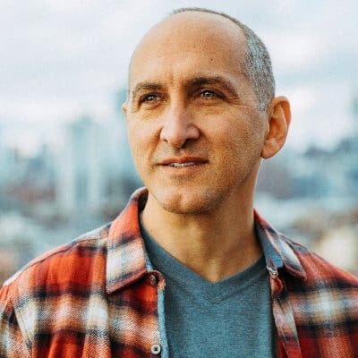 Business podcast: How To Design A Consulting Business You And Your Clients Love With Jonathan Fields: Podcast #212