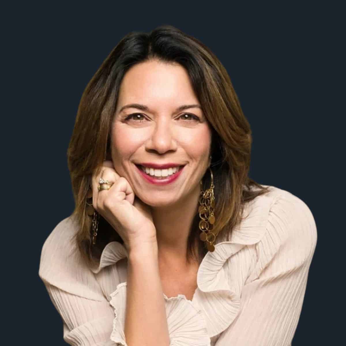 Business podcast: Landing Bigger Consulting Clients Through Directness, Generosity and Relationships with Stephanie Wachman: Podcast #388