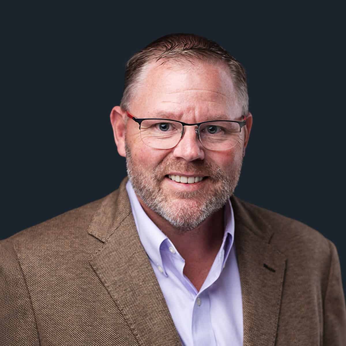 Business podcast: Turning Your Industry Experience Into a Thriving Consulting Business with Tim Viands: Podcast #389